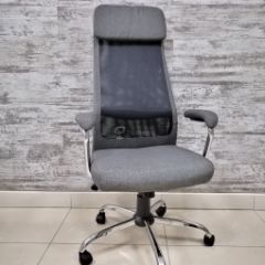 Кресло Barneo K-115 для персонала (серая ткань, черная сетка) в Урае - uray.mebel24.online | фото