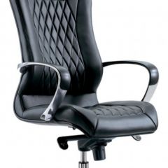 Кресло руководителя Бюрократ _AURA/BLACK черный в Урае - uray.mebel24.online | фото