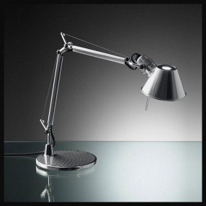 Настольная лампа офисная Artemide  A001300 в Урае - uray.mebel24.online | фото
